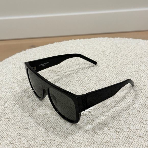 Saint Laurent Sunglasses - Picture 4 of 15
